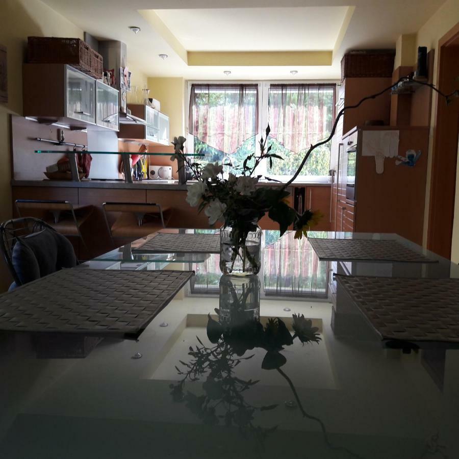 Villa Kysucka Senec Buitenkant foto