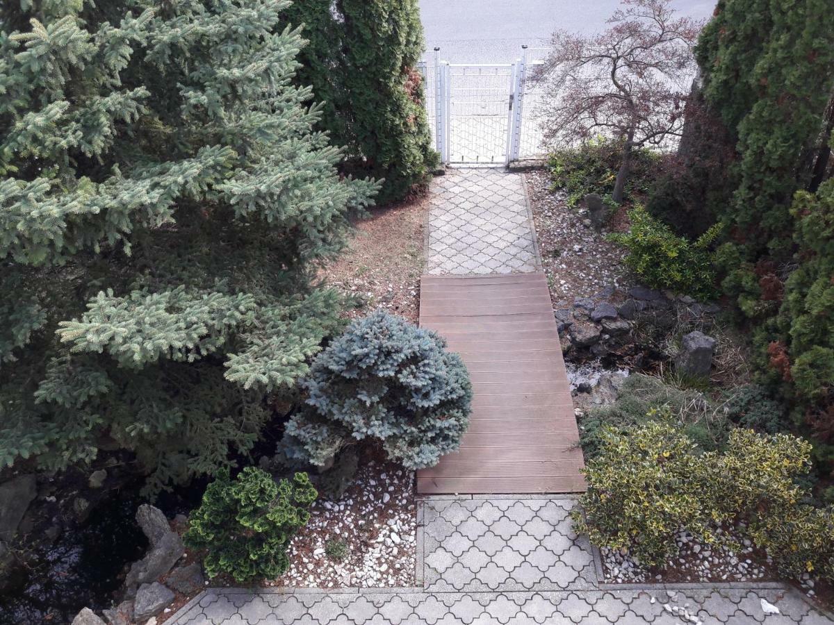 Villa Kysucka Senec Buitenkant foto